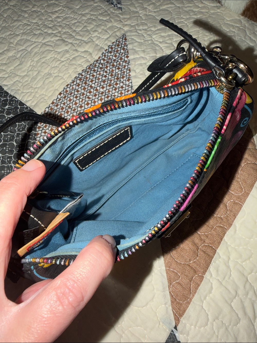 Dooney & Bourke Black Multicolor Mickey Balloon Wristlet *see description* - Picture 6 of 9